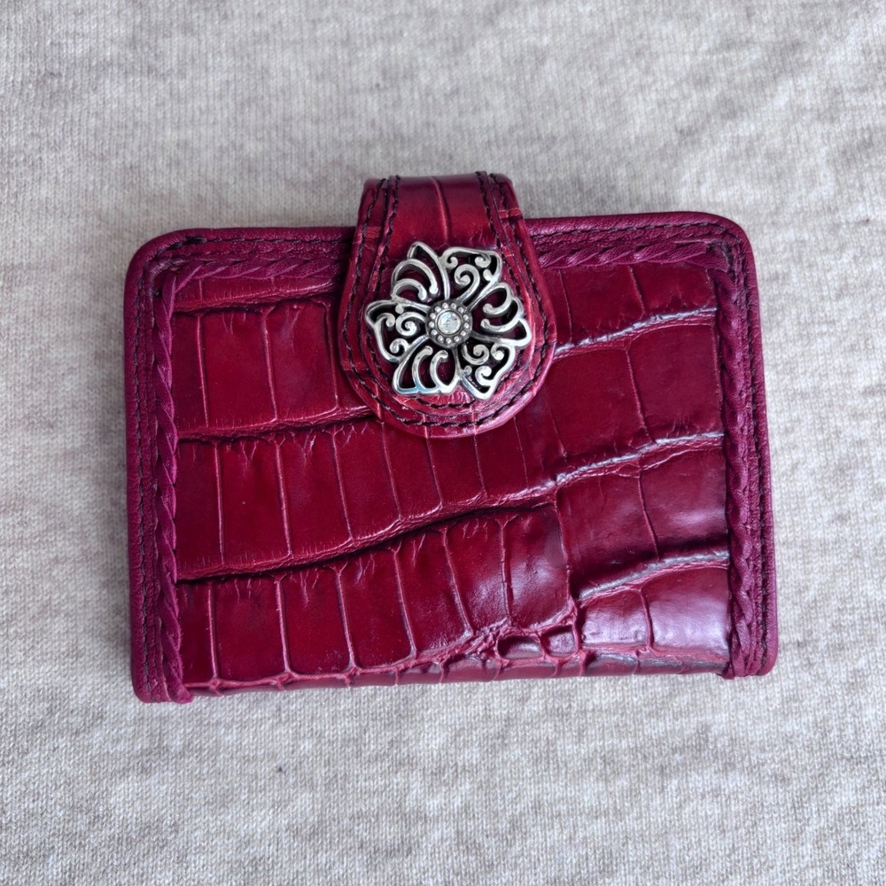 Vintage Brighton Red Croc Embossed Leather Bifold Wallet Silver Floral Medallion